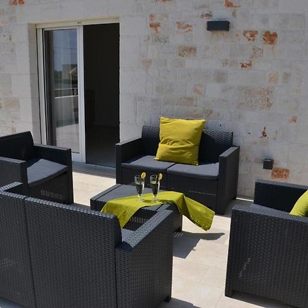 Aurora Apartment - Villaggio Di Mary ロコロトンド エクステリア 写真