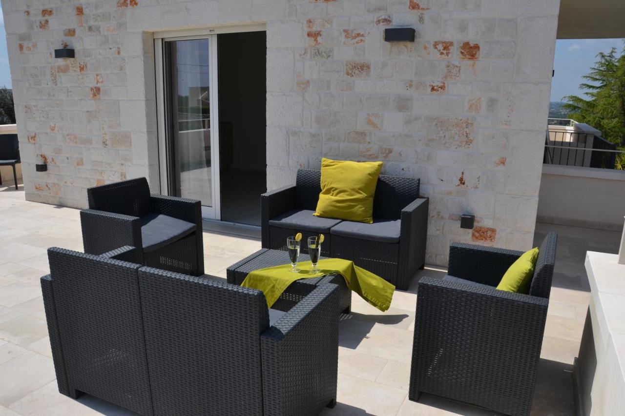Aurora Apartment - Villaggio Di Mary ロコロトンド エクステリア 写真